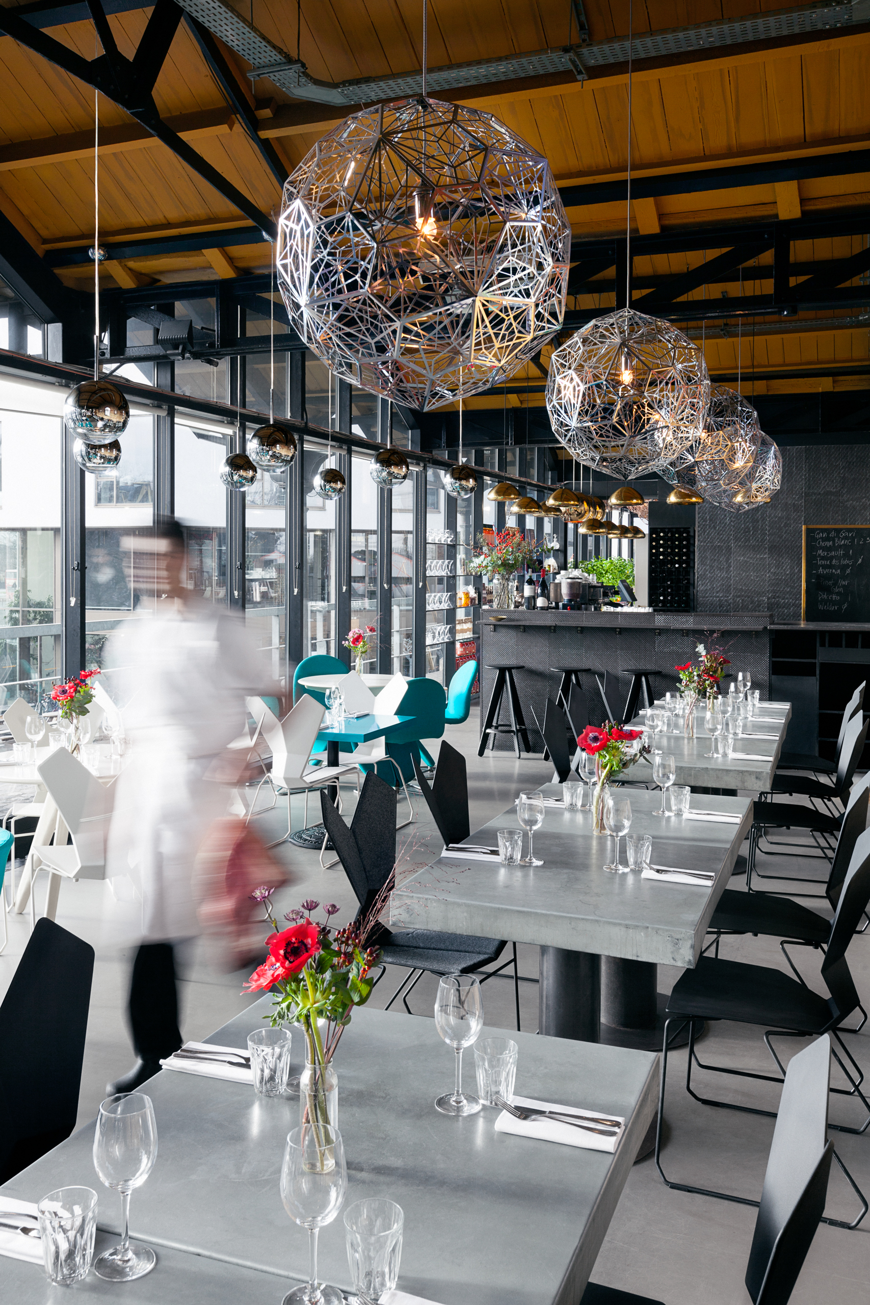 Tom Dixon Mirror Ball Hängeleuchten Gitterstruktur silbern