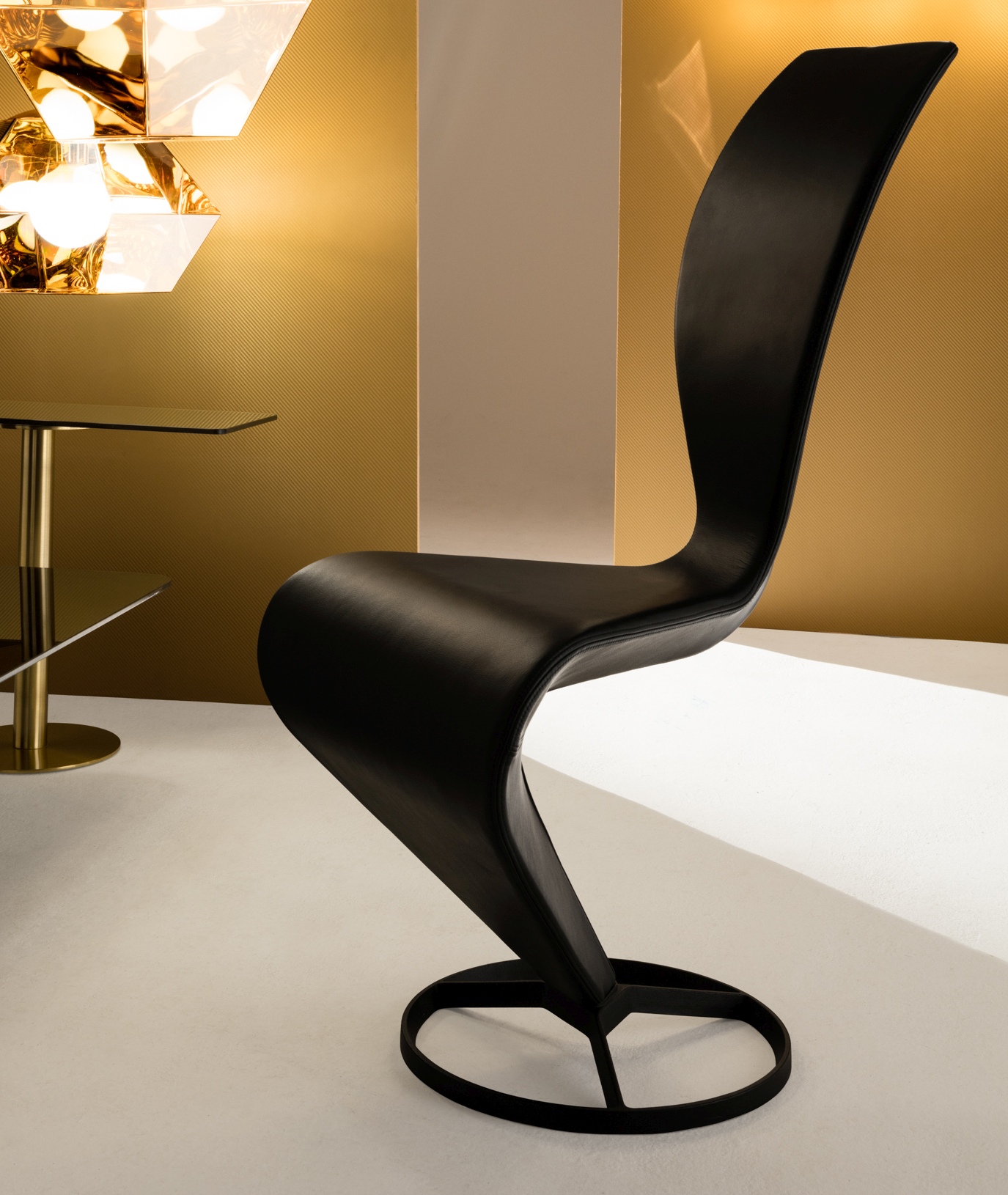 Tom Dixon S-Chair schwarz